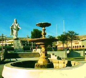 plaza-huaraz-perou